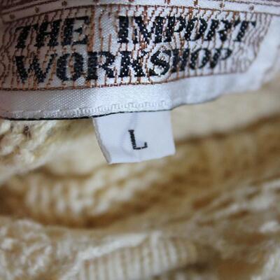 Lot 139 XL Box of Vintage Women's Clothing