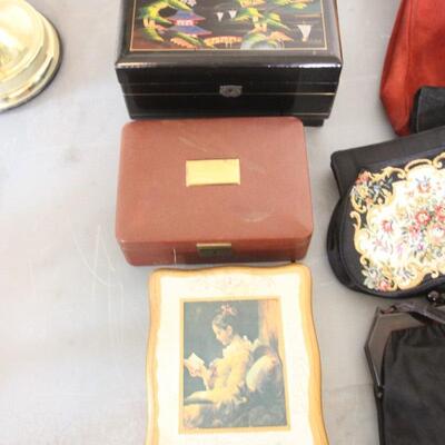 Lot 154 Vintage Jewelry Boxes