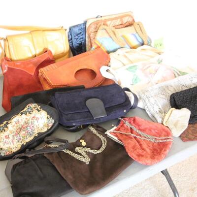 Lot 155 Vintage Women's Purses