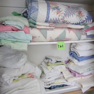 Lot 162 Quilts, Towels and Linens