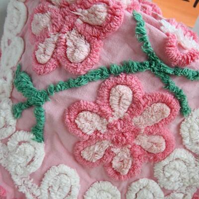Lot 174 Vintage Pink Chenille