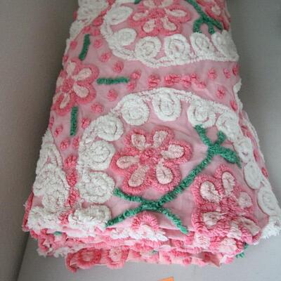 Lot 174 Vintage Pink Chenille