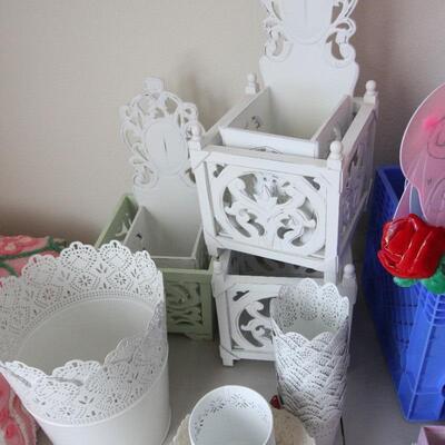 Lot 175 NWT Decorative Containers & Plant Boxes