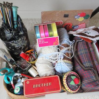 Lot 177 Sewing Kit #2