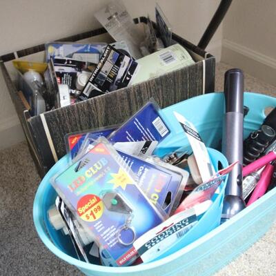 Lot 185 Mag Light, Flashlights, & MORE