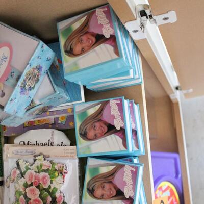 Lot 223 Britney Spears Notepads & Other note Cards