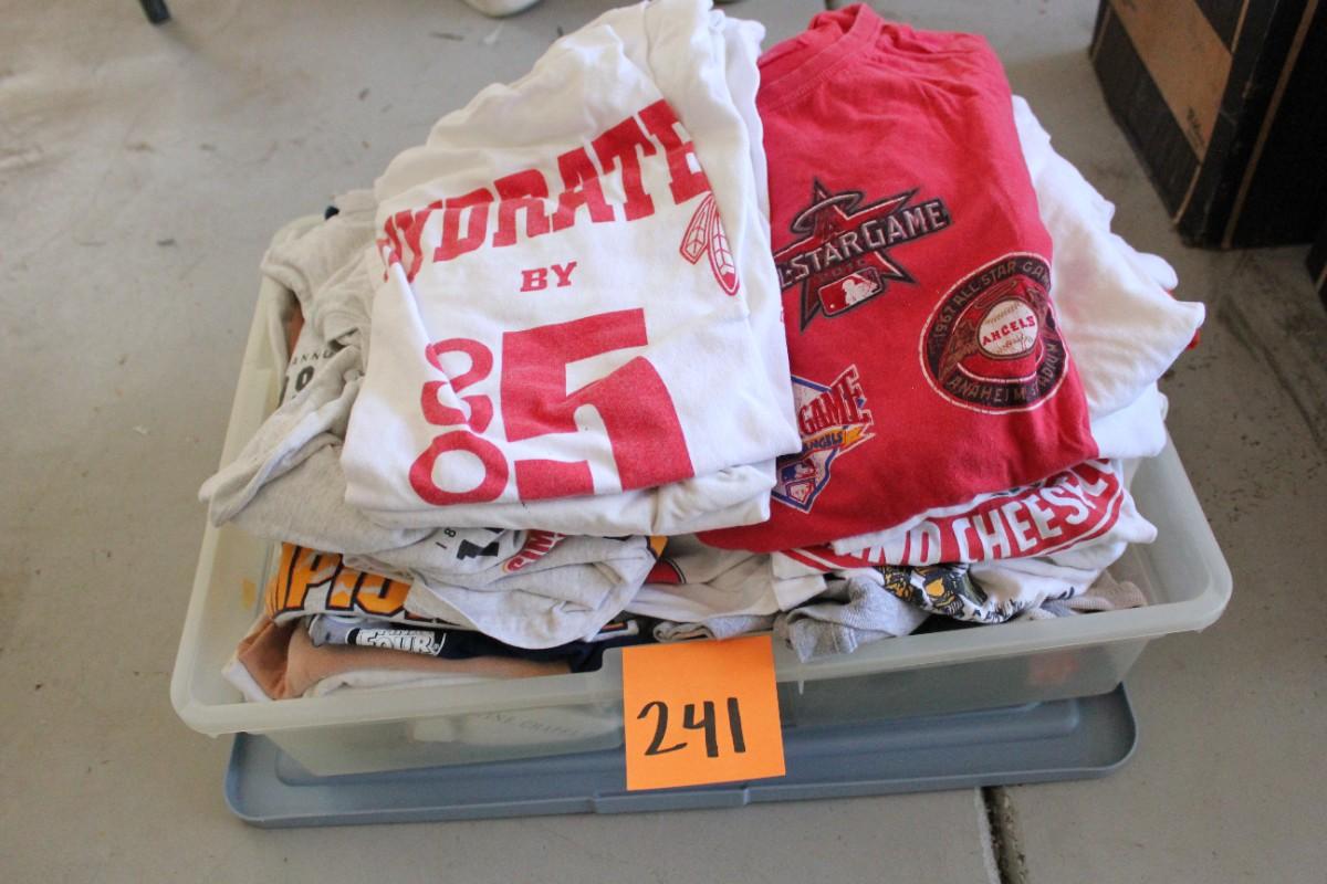 Graphics Tees Lot Lot 241 Bin of Vintage Graphic Tees | EstateSales.org