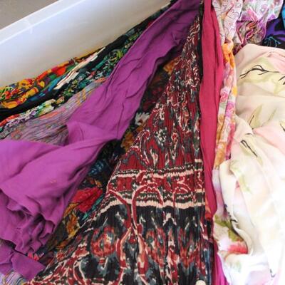 Lot 246 Two Bins of Vintage Women's Clothing 