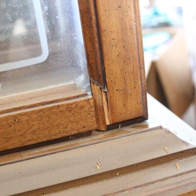 Lot 254 Glass Lighted Display Cabinet - No Shelves - 69x11.5x23.5