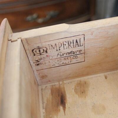 Lot 255 Imperial Desk w/ Mirror - 19x44.5x29.5