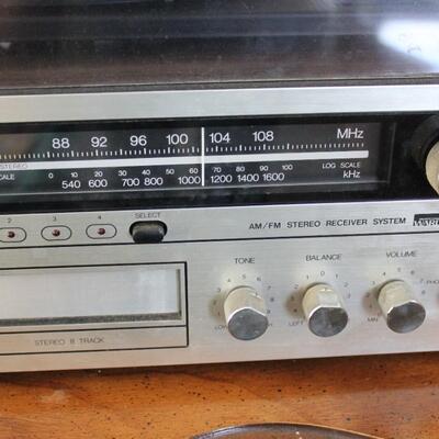 Lot 261 Record Player w/ Speakers