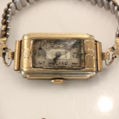 Lot 312 Vintage Bulova, Seiko, Legin Women's Watches 