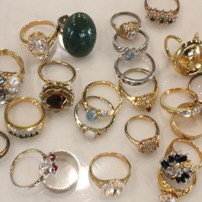 Lot 314 Costume Jewelry Rings 