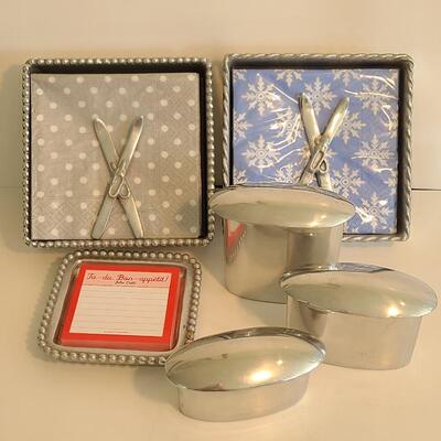 Lot 40: Mariposa Napkin Set, Trinket Dish, and more