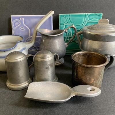Lot 154:  Wilton Artmetal & Vintage Glazed Tile Trivets