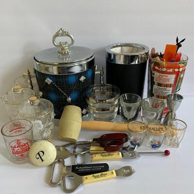 Lot 149 :  Vintage Bar Lot & More