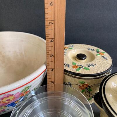 Lot 141: Vintage Majolica Hotta Yu Shoten Cherry Blossom Basket Weave Juicer & Canister 