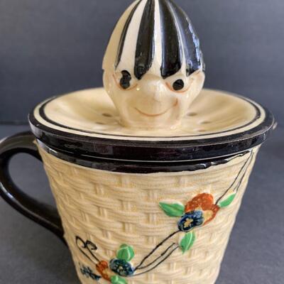 Lot 141: Vintage Majolica Hotta Yu Shoten Cherry Blossom Basket Weave Juicer & Canister 