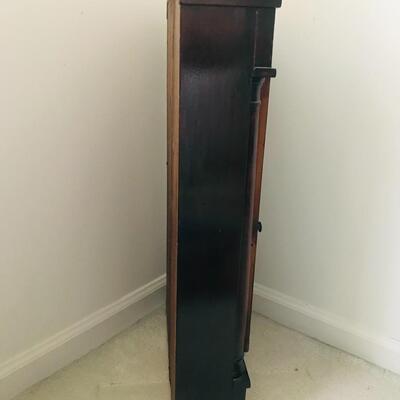 Lot 115:  Antique Seth Thomas Clock