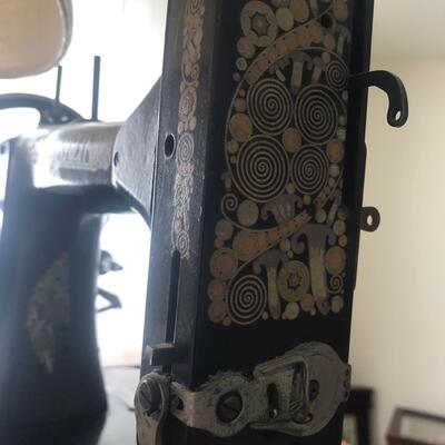 Lot 110: Franklin Sewing Machine Lamp