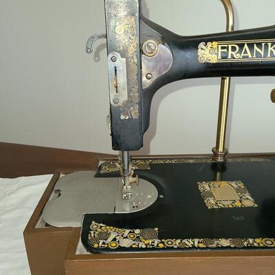 Lot 110: Franklin Sewing Machine Lamp