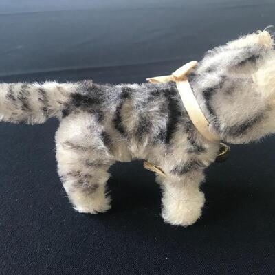 Lot 109: Steiff "Tabby" Kitten