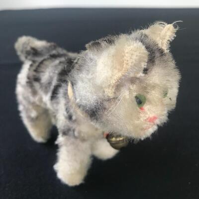 Lot 109: Steiff "Tabby" Kitten