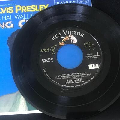 Lot 91: Elvis Collection of 45's in Sleeves