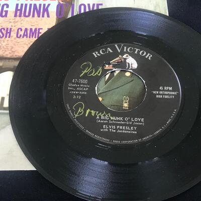 Lot 91: Elvis Collection of 45's in Sleeves
