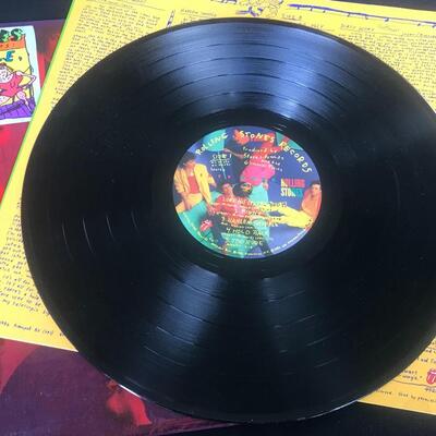 Lot 92: Vintage Rolling Stones (Vinyl & T-shirt)