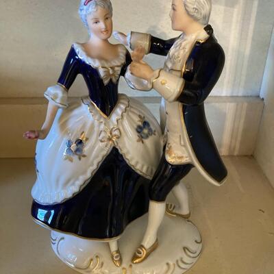 Royal Dux Couple Dancing