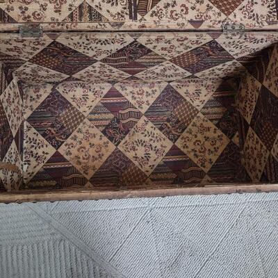 Lot 156: Antique Artistic Storage Steamer Trunk 