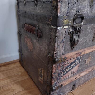 Lot 157: M.S.S. No 11 Unique Antique (1897) Trunk (Must See)