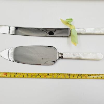 CARLSON CRAFT FORGED STAINLESS STEEL WITH MOTHER OF PEARL HANDLE SHEFFIELD ENGLAND