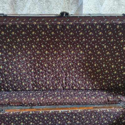 Lot 159: Solid Antique Trunk Bentwood, Metalwork (1877)