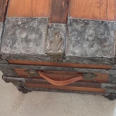 Lot 159: Solid Antique Trunk Bentwood, Metalwork (1877)