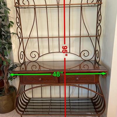 Lot 182  Baker's Rack