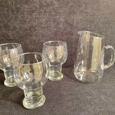 Lot 198  Schooners and a Pitcher