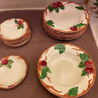 Lot 226  Franciscan Apple Bowls