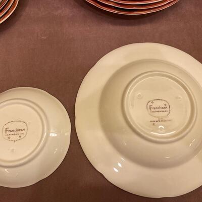 Lot 226  Franciscan Apple Bowls