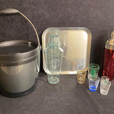 Lot 232  Barware