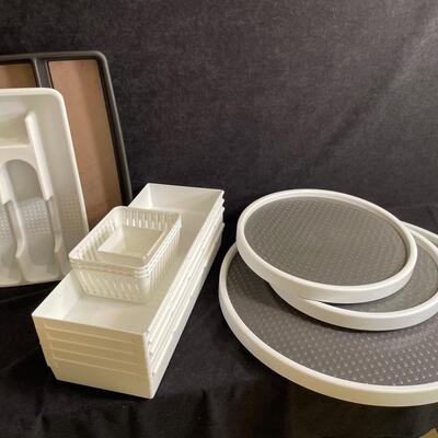 Lot 255 Kitchen Organizing Gear
