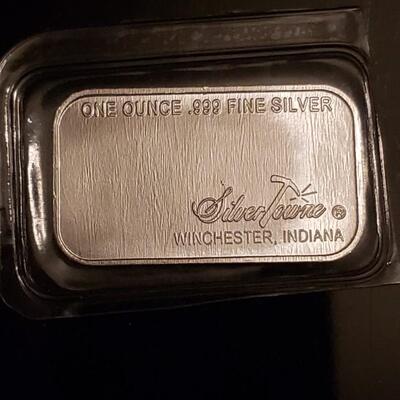 1 oz 999 silver Town bar .Bu never opened 