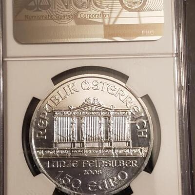1 os graded silver coin .Very nice philharmonic. High grade 