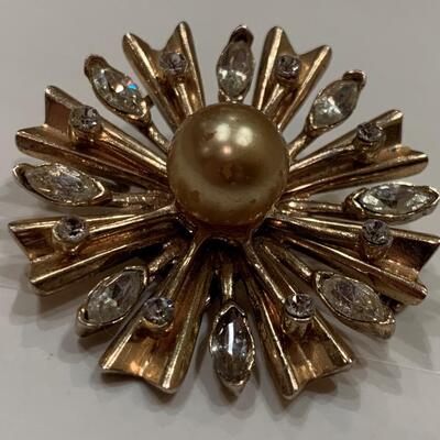 Corocraft Sterling Sunburst Flower Brooch/Pendant