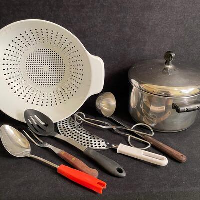 Lot 270  Kitchen Misc with Dutch Oven