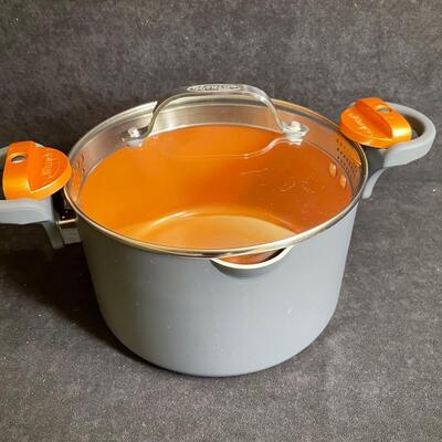Lot 275  Gotham Steel Dutch Oven