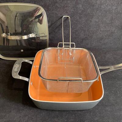 Lot 279  Gotham Steel Square Deep Fry Pan