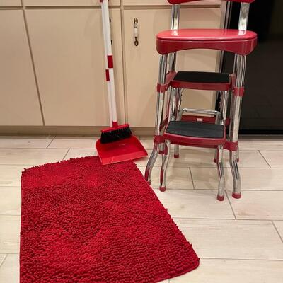Lot 287  Red Kitchen Step Stool
