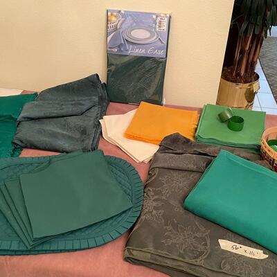 Lot 298  Green Table Linen Assortment